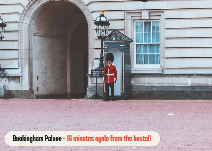 Astor Hyde Park (Adults Only)Hostel