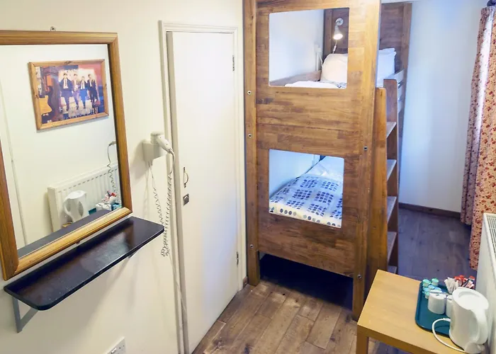 Palmers Lodge Swiss Cottage